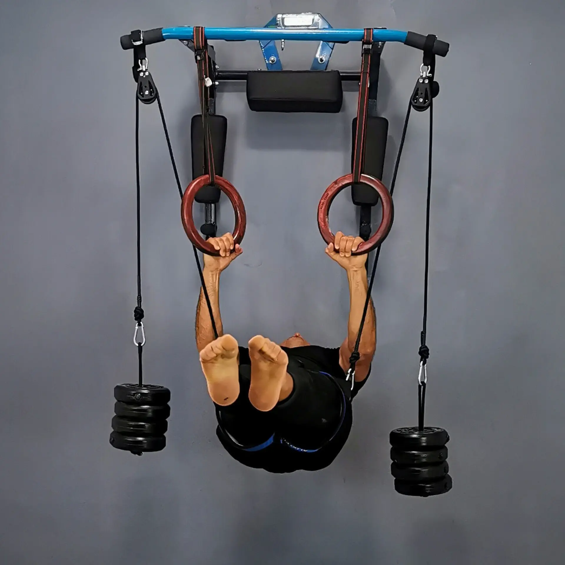 Zoomed perspective of the product Advanced Home Training Kit, color general.